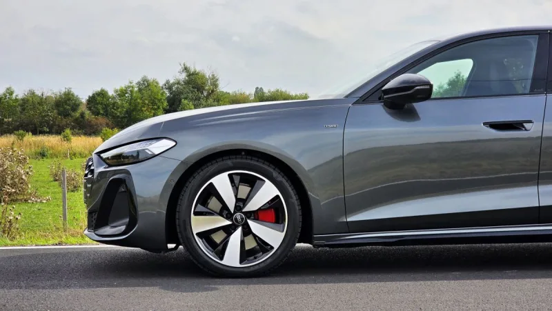test-audi-a5-e-hybrid-plug-in-hybrid-2025-10