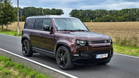test-land-rover-defender-110-d300-sedona-edition-2025-9