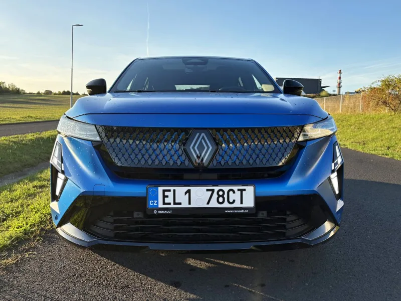 test-renault-rafale-hyper-hybrid-e-tech-4x4-300-2025-12