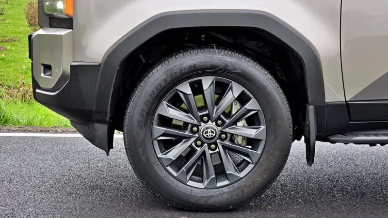 test-toyota-land-cruiser-2-8-d-4d-4x4-2025-11