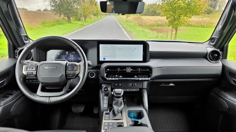 test-toyota-land-cruiser-2-8-d-4d-4x4-2025-18