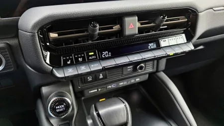 test-toyota-land-cruiser-2-8-d-4d-4x4-2025-19