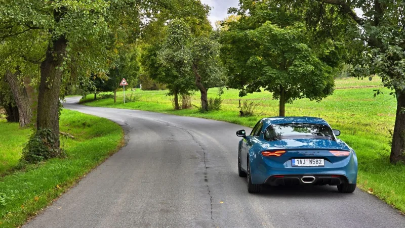 test-alpine-a110-gts-2025-33