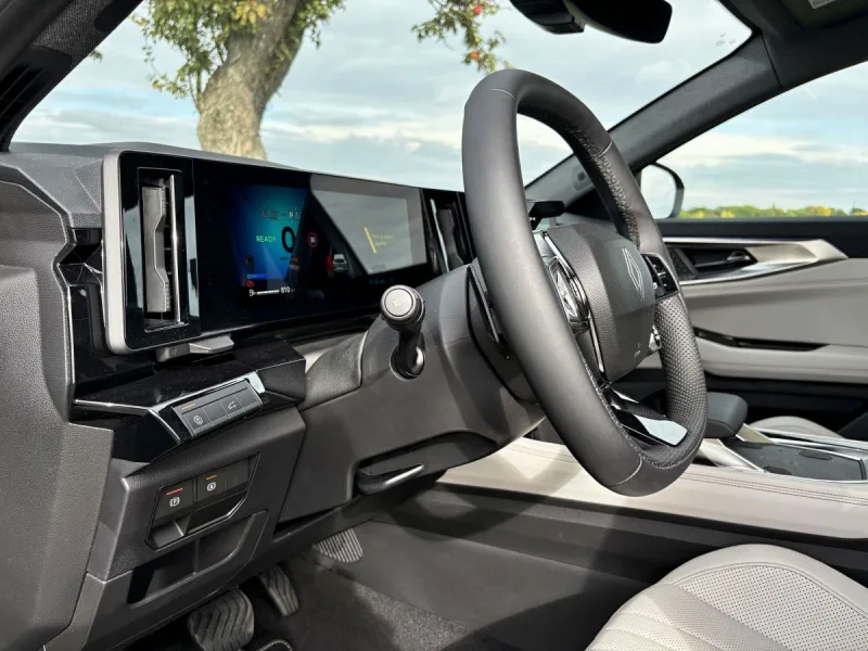 test-renault-espace-full-hybrid-e-tech-200-2025-13