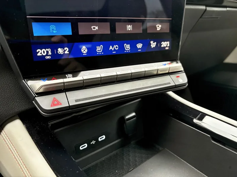 test-renault-espace-full-hybrid-e-tech-200-2025-18