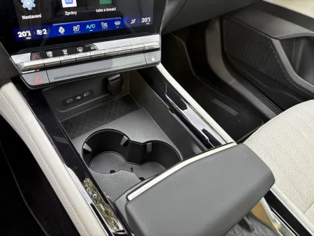 test-renault-espace-full-hybrid-e-tech-200-2025-19