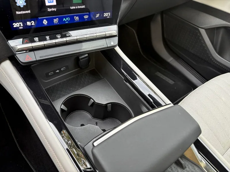 test-renault-espace-full-hybrid-e-tech-200-2025-19
