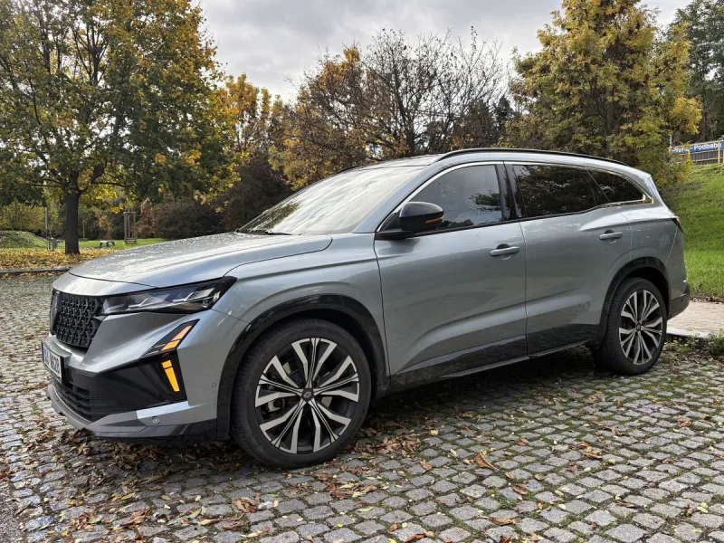 test-renault-espace-full-hybrid-e-tech-200-2025-32