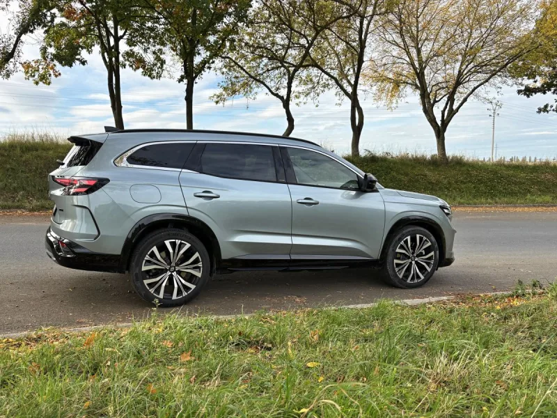 test-renault-espace-full-hybrid-e-tech-200-2025-6