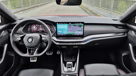 test-skoda-octavia-rs-20-tsi-dsg-2025-17