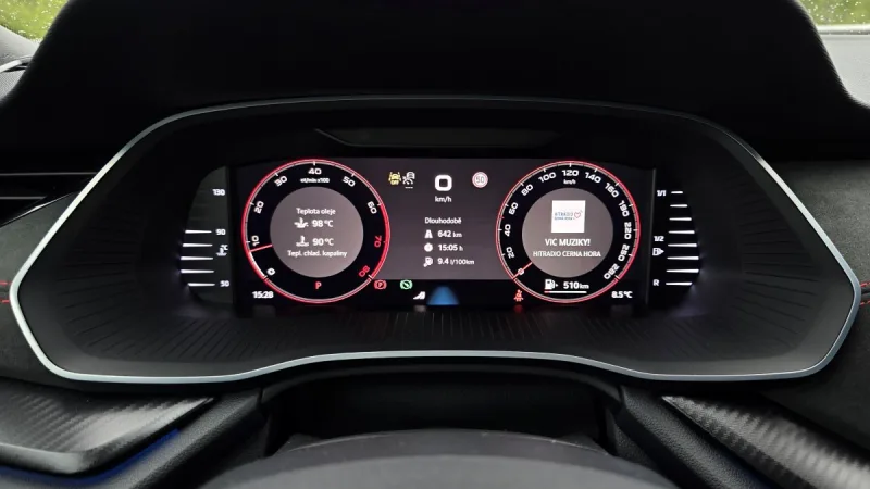 test-skoda-octavia-rs-20-tsi-dsg-2025-18