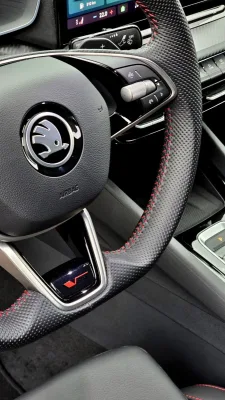 test-skoda-octavia-rs-20-tsi-dsg-2025-19