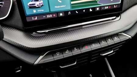 test-skoda-octavia-rs-20-tsi-dsg-2025-21