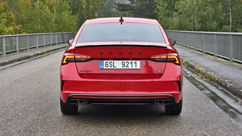 test-skoda-octavia-rs-20-tsi-dsg-2025-5