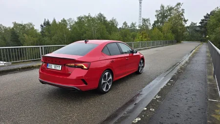test-skoda-octavia-rs-20-tsi-dsg-2025-6