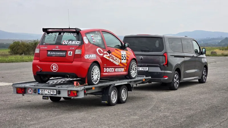 test-2025-volkswagen_caravelle_t7-20_tdi_125_kw-4motion-privesny_vozik_s_autem-5