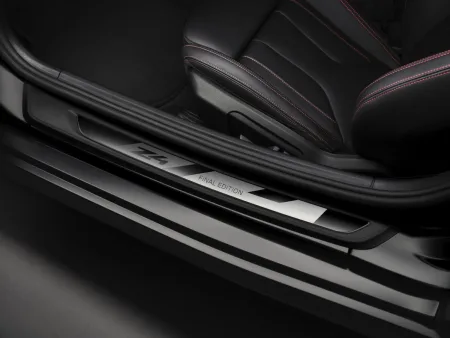 2025-bmw_z4_final_edition-7