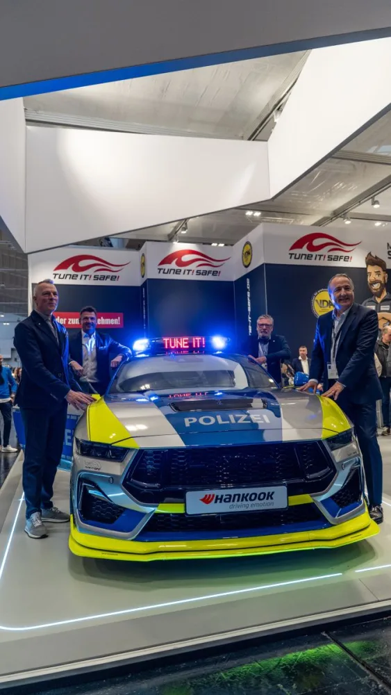 2025-tune_it_safe_ford_mustang_policie-essen_motor_show-2