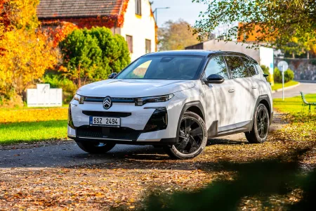 2025-nova_generace-citroen_c5_aircross-1