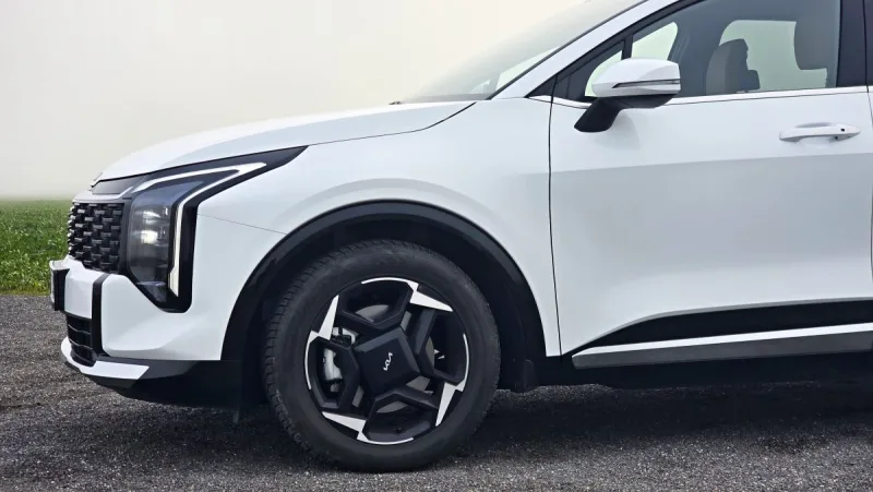 test-kia-sportage-16-t-gdi-7dct-2025-12