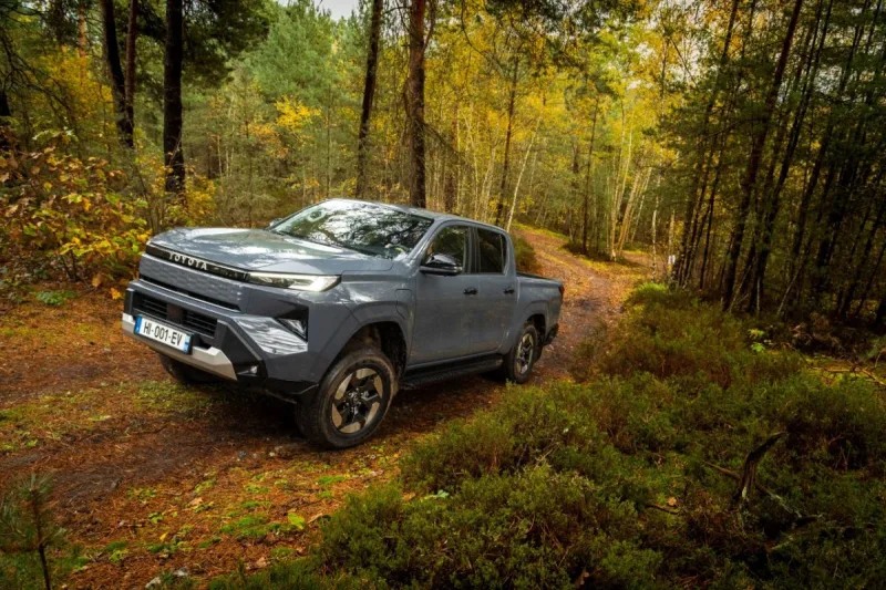 toyota-hilux-bev-2026-2