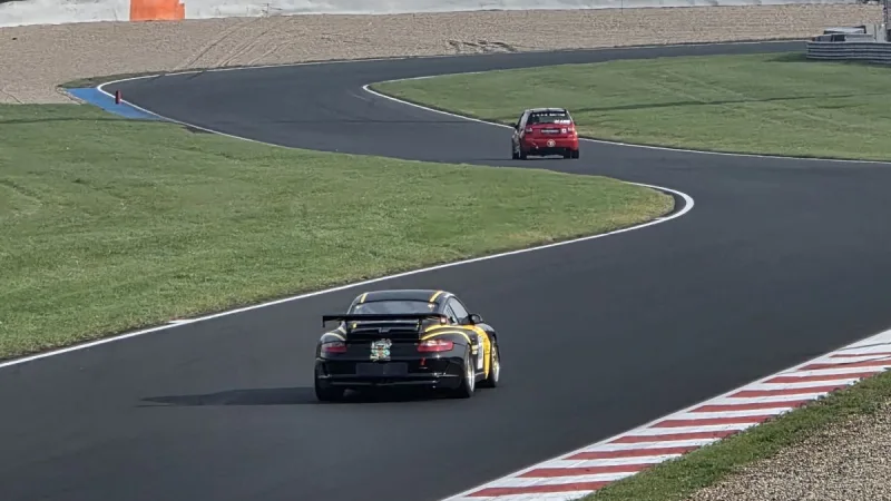 aec-1432_racing-most-2025_listopad-1