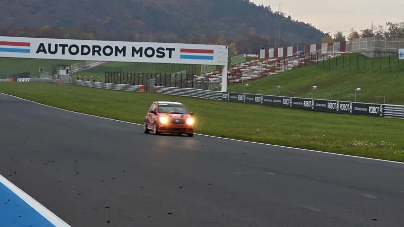 aec-1432_racing-most-2025_listopad-6