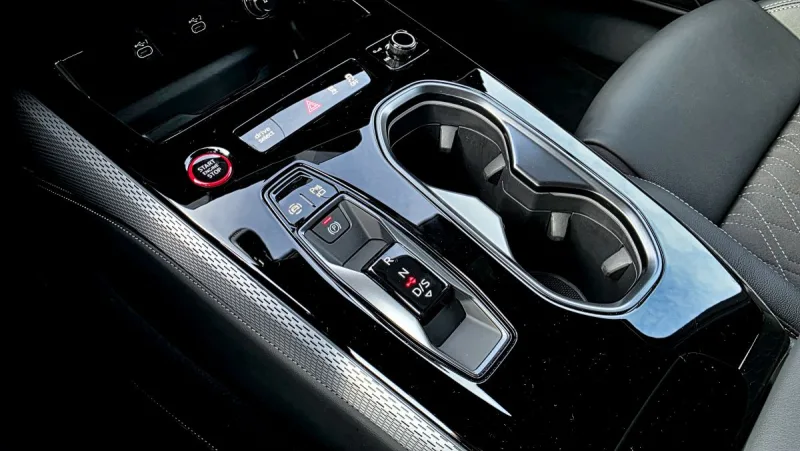 test-audi-a6-avant-30-tfsi-quattro-2025-13