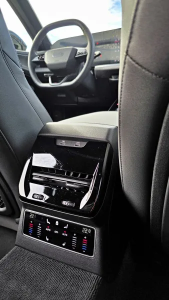 test-audi-a6-avant-30-tfsi-quattro-2025-17