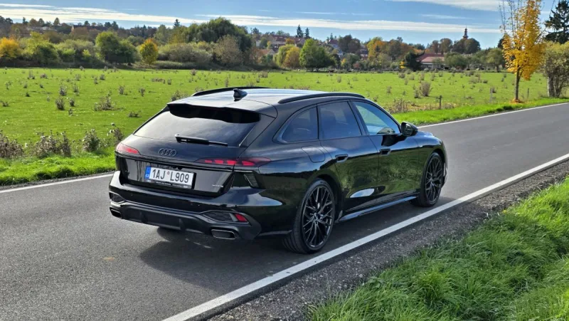 test-audi-a6-avant-30-tfsi-quattro-2025-31