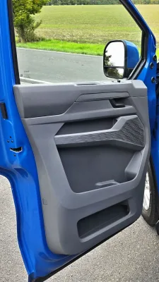 test-volkswagen-transporter-skrin-kr-2-0-tdi-110-kw-2025-13