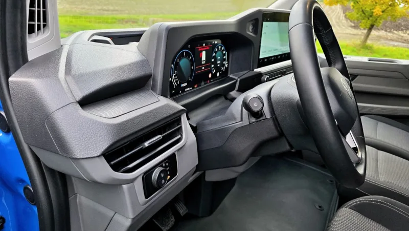 test-volkswagen-transporter-skrin-kr-2-0-tdi-110-kw-2025-15