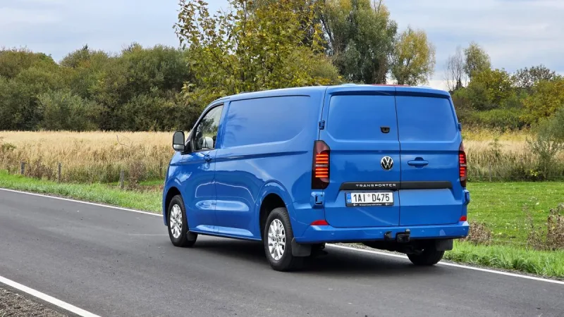 test-volkswagen-transporter-skrin-kr-2-0-tdi-110-kw-2025-4