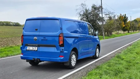 test-volkswagen-transporter-skrin-kr-2-0-tdi-110-kw-2025-7