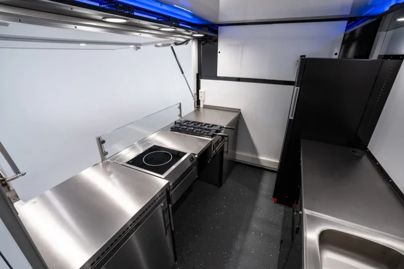 kia-pv5-chassis-cab-food-truck-print-3600x2400-037