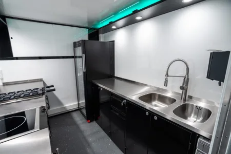 kia-pv5-chassis-cab-food-truck-print-3600x2400-039