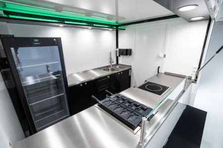 kia-pv5-chassis-cab-food-truck-print-3600x2400-040