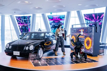 mercedes-benz-museum-vystava-youngtimer-4