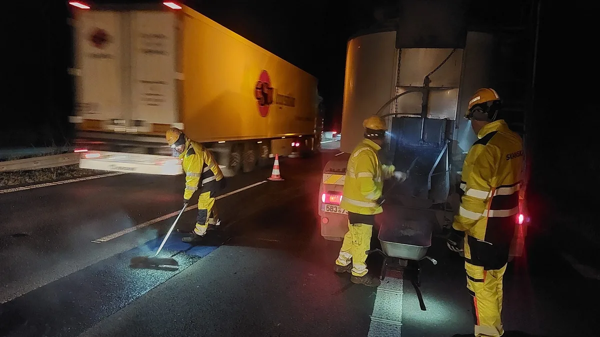 skanska-nocni-oprava-dalnice-d8