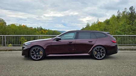 test-bmw-m5-touring-2025-3