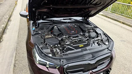 test-bmw-m5-touring-2025-33