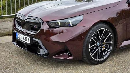 test-bmw-m5-touring-2025-8