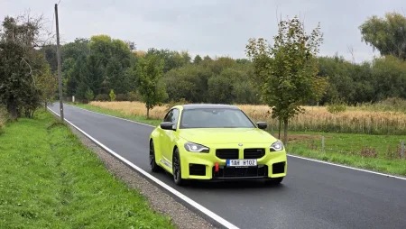 test-bmw-m2-coupe-s-manualni-prevodovkou-2025
