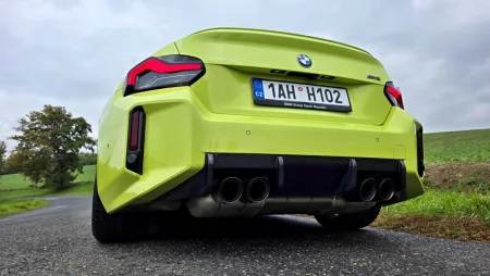 test-bmw-m2-coupe-s-manualni-prevodovkou-2025-14