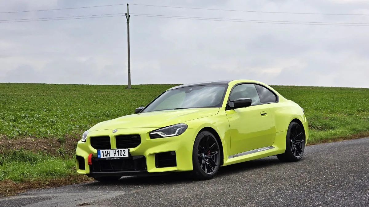 test-bmw-m2-coupe-s-manualni-prevodovkou-2025-8