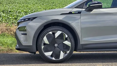 test-skoda-elroq-rs-elektromobil-2025-10