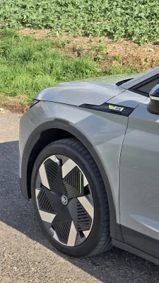 test-skoda-elroq-rs-elektromobil-2025-11