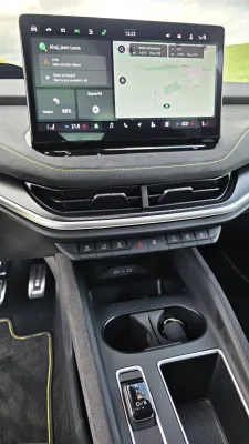 test-skoda-elroq-rs-elektromobil-2025-18