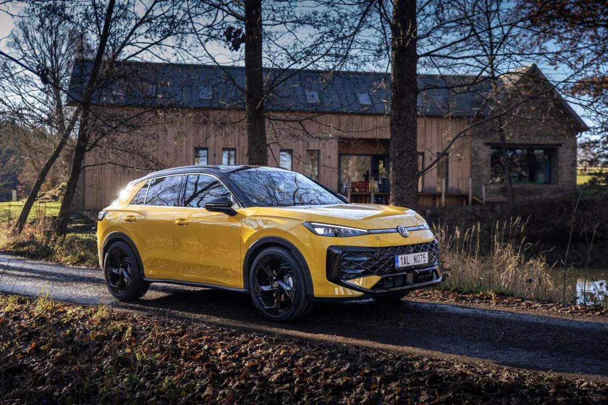 2025-volkswaghen-t-roc-2