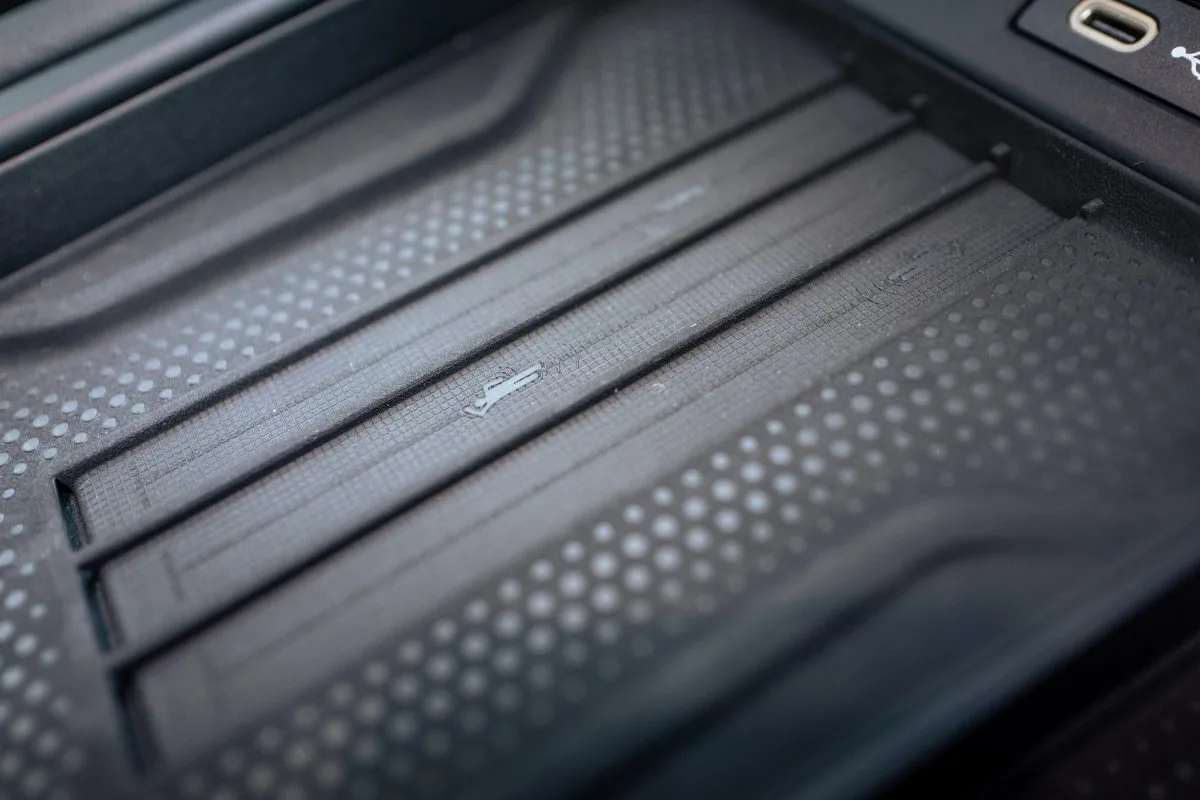 2025-volkswaghen-t-roc-7